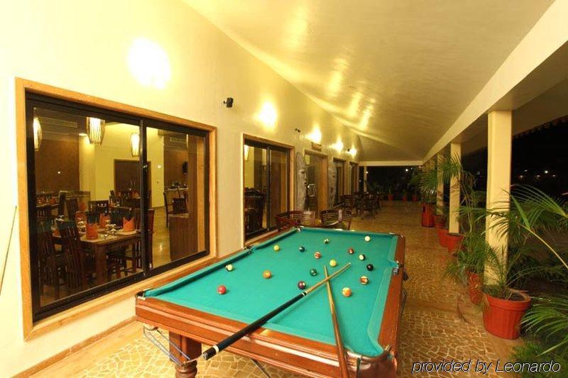 The Fern Gir Forest Resort, Sasan Gir - A Fern Crown Collection Resort Buitenkant foto